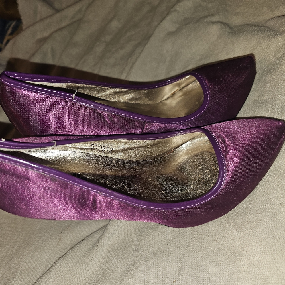 Cute Satin Purple Charlotte Russe Heels!